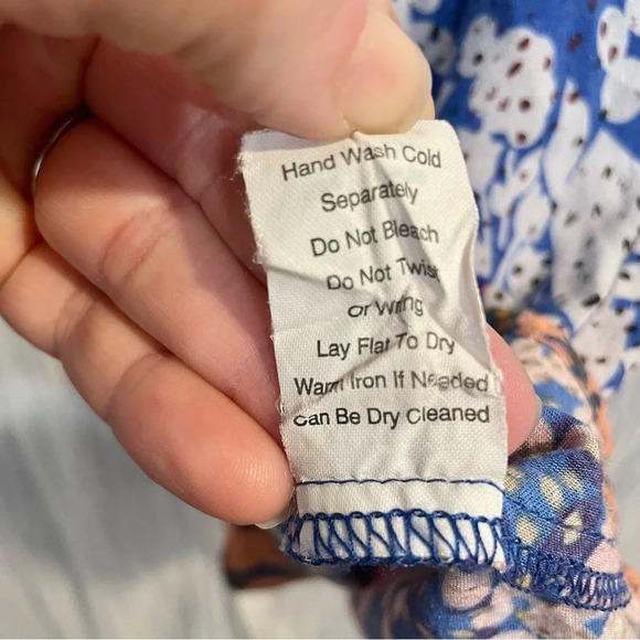 CAbi #891 Blue Ombré Floral Dolman Blouse Small - Picture 10 of 10